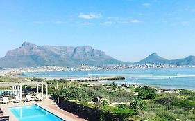 Cape Town Beachfront Apartments At Leisure Bay