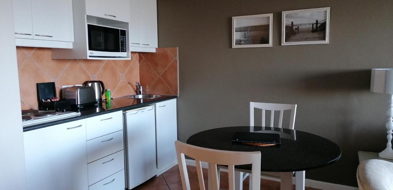 Cape Town Beachfront Apartments At Leisure Bay Exterior foto