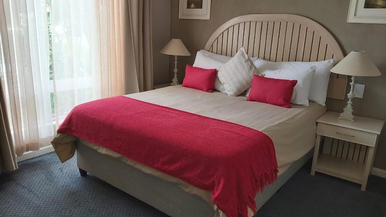 Cape Town Beachfront Apartments At Leisure Bay Exterior foto